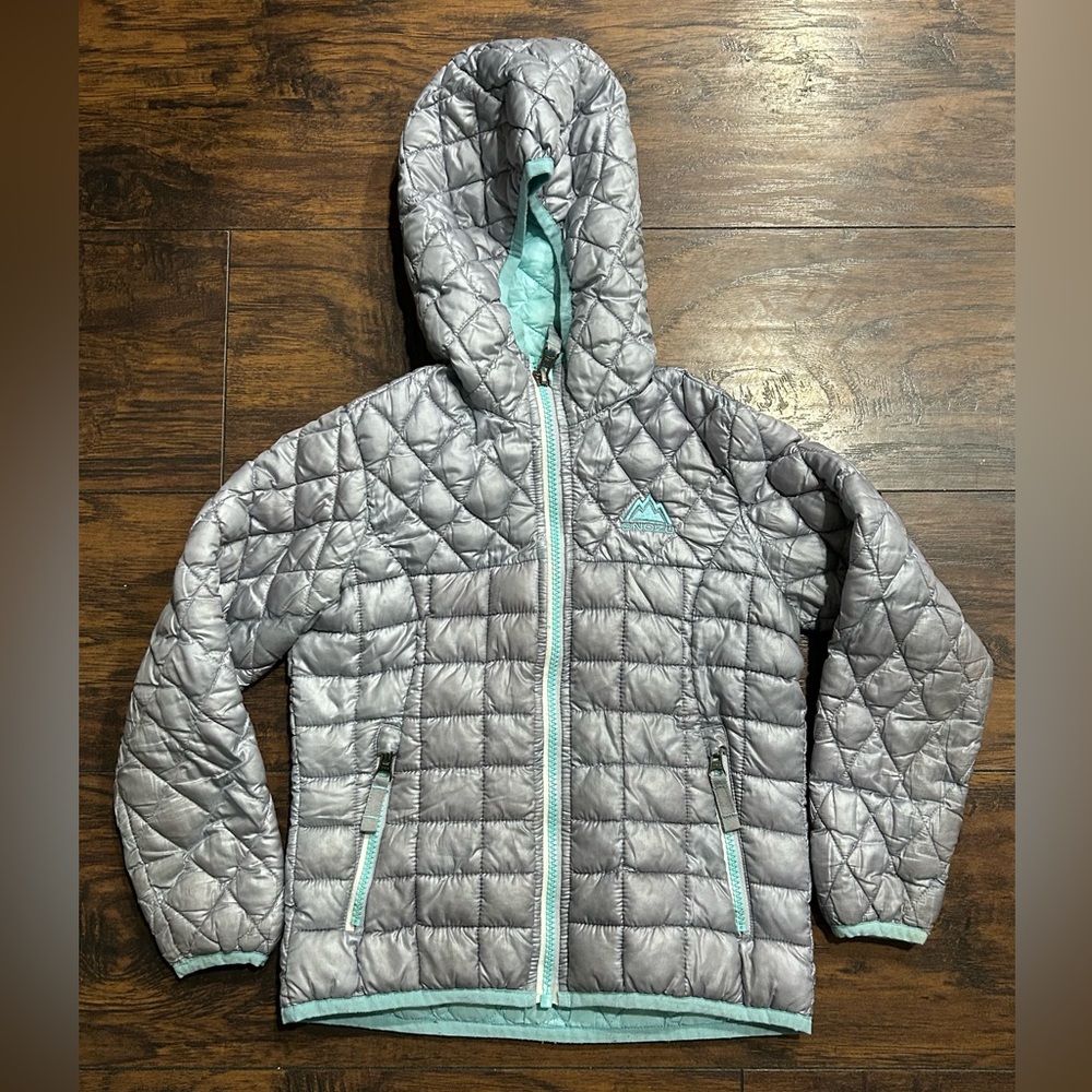 Girl’s Snozu Puffer Jacket size 5 /‎ 6